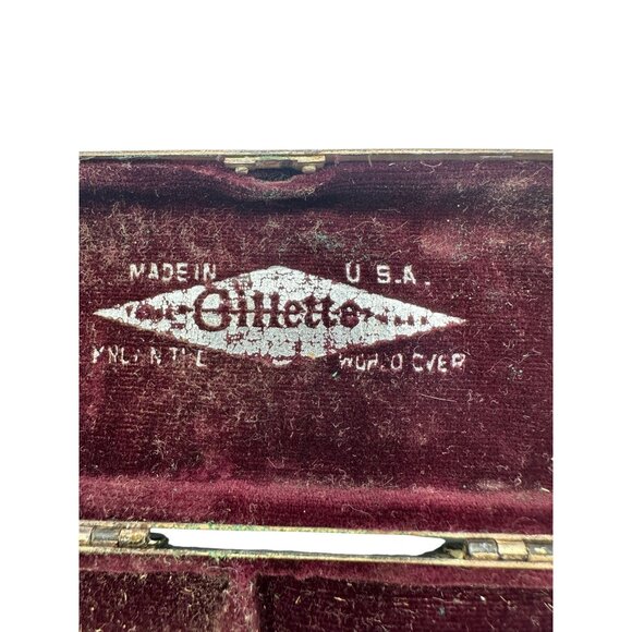 Antique Gillette Razor Set With Embossed Metal Case & Accessories USA-Made Razor - Picture 3 of 16